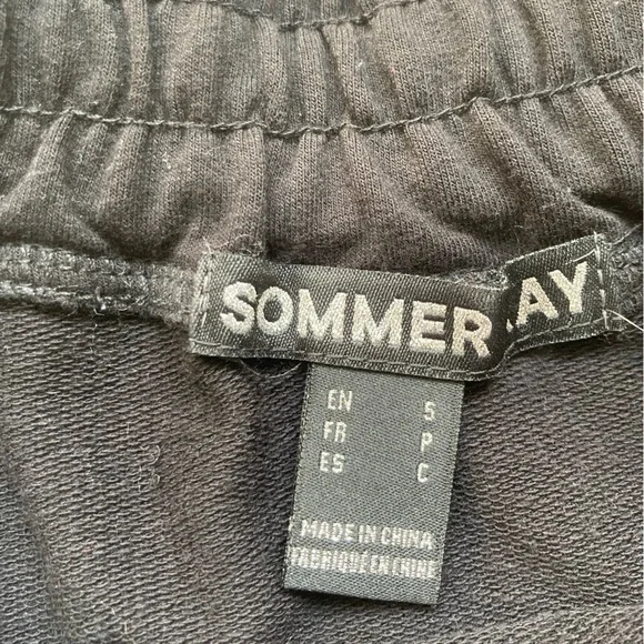 🦋2 For $50🦋Cropped Off-Shoulder Sweatshirt - Picture 4 of 4